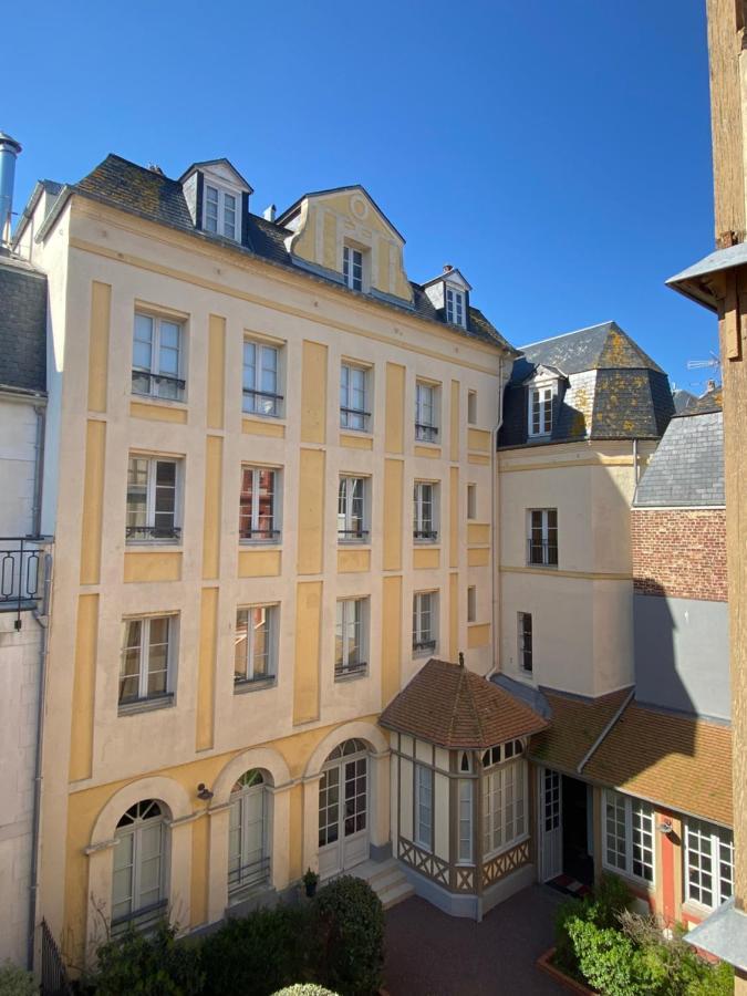 Le Petit Flaubert Trouville-sur-Mer Exterior foto